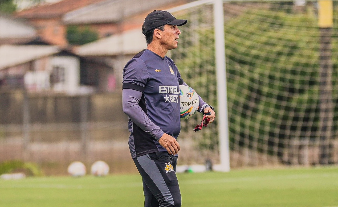 Zé Ricardo no comando do Criciúma