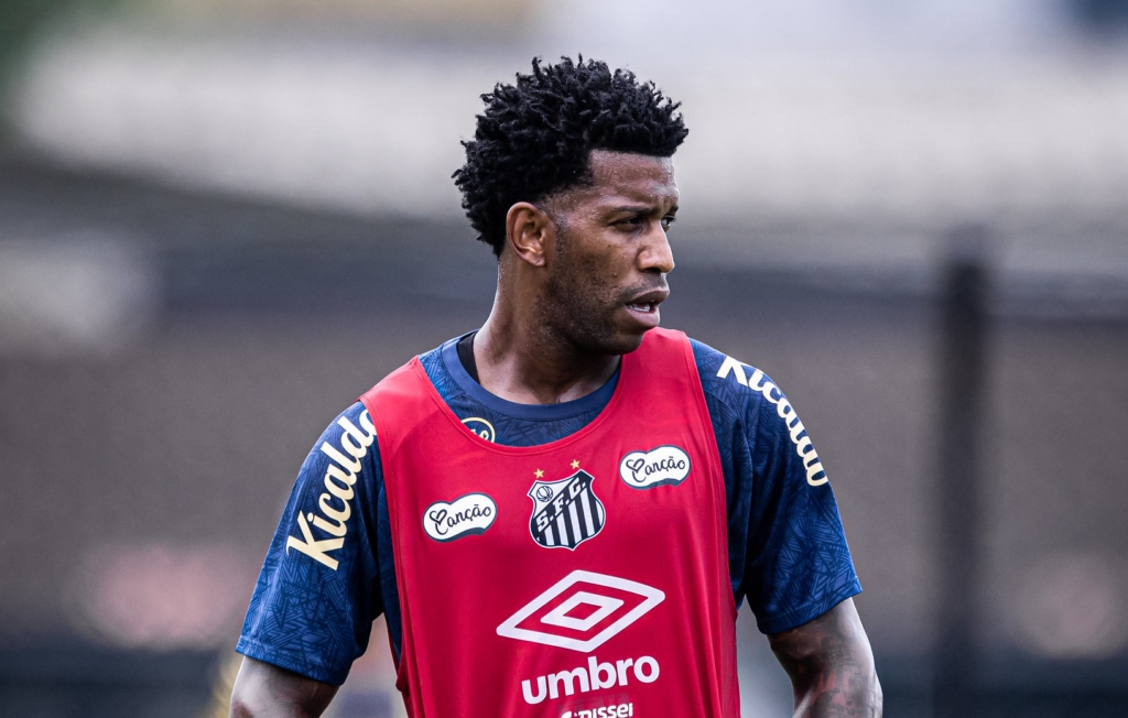 Gil deve deixar o Santos