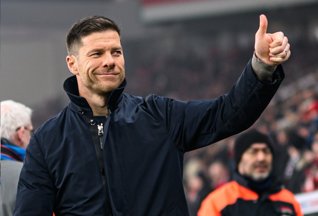 Xabi Alonso vai mudar de clube