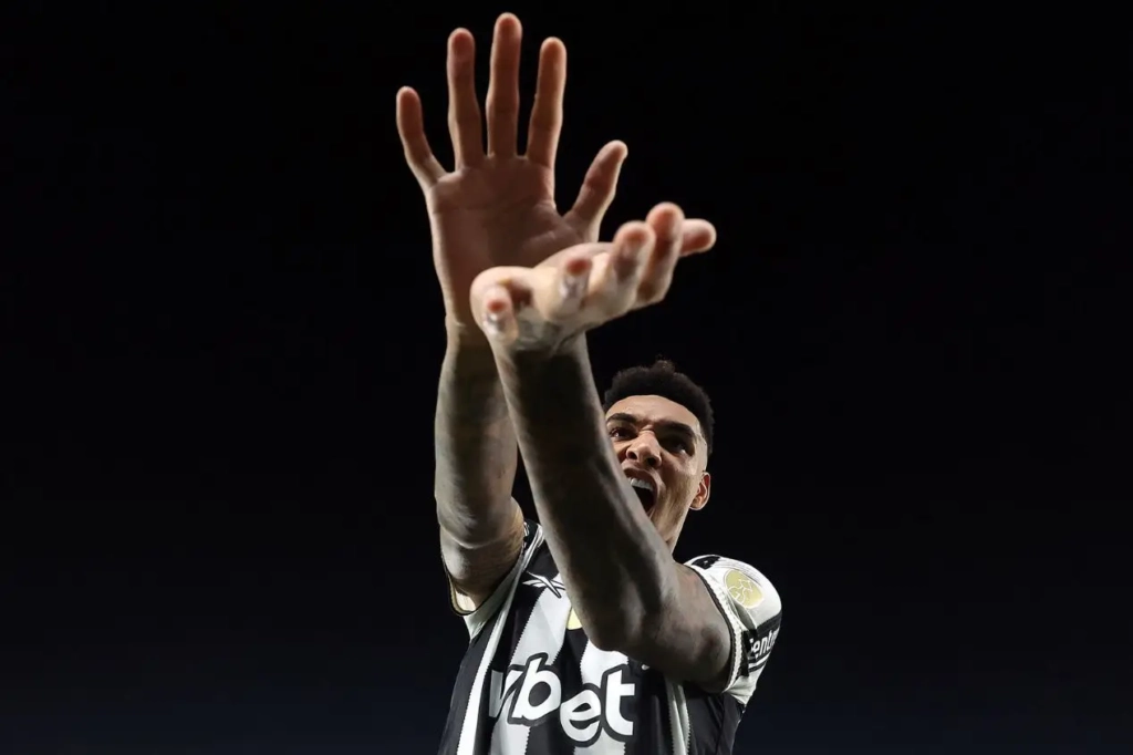 Botafogo finaliza acordo com Nottingham Forest para venda de Igor Jesus; saiba detalhes