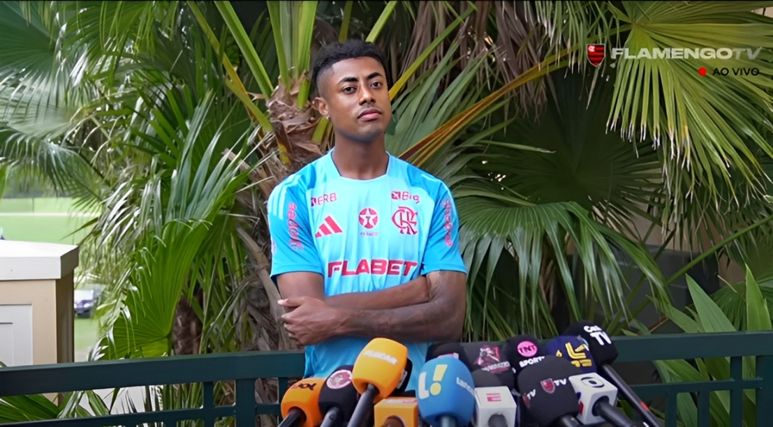 Bruno Henrique afirma estar pronto para enfrentar o Bayern de Munique