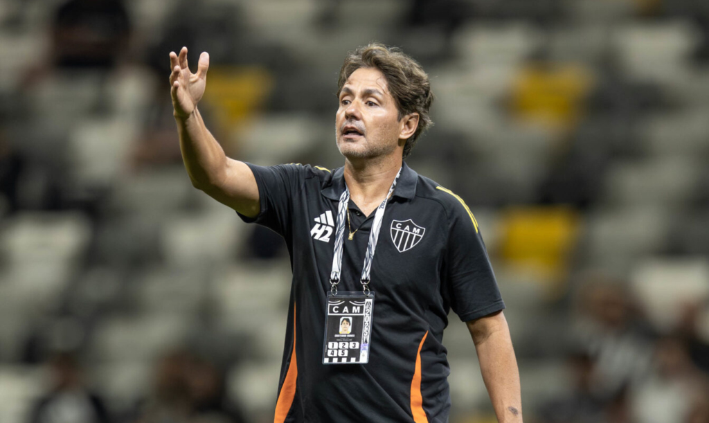 Preparador físico Cristiano Nunes deixa o Atlético e se dedica à seleção brasileira.