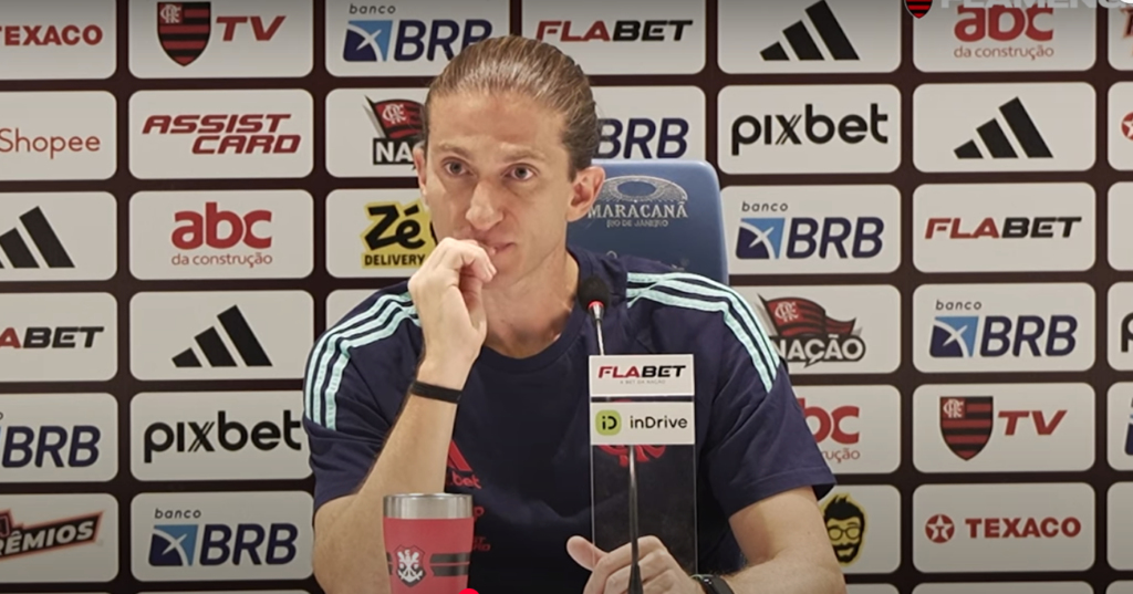 Filipe Luis exalta entrega dos jogadores diante do Fortaleza