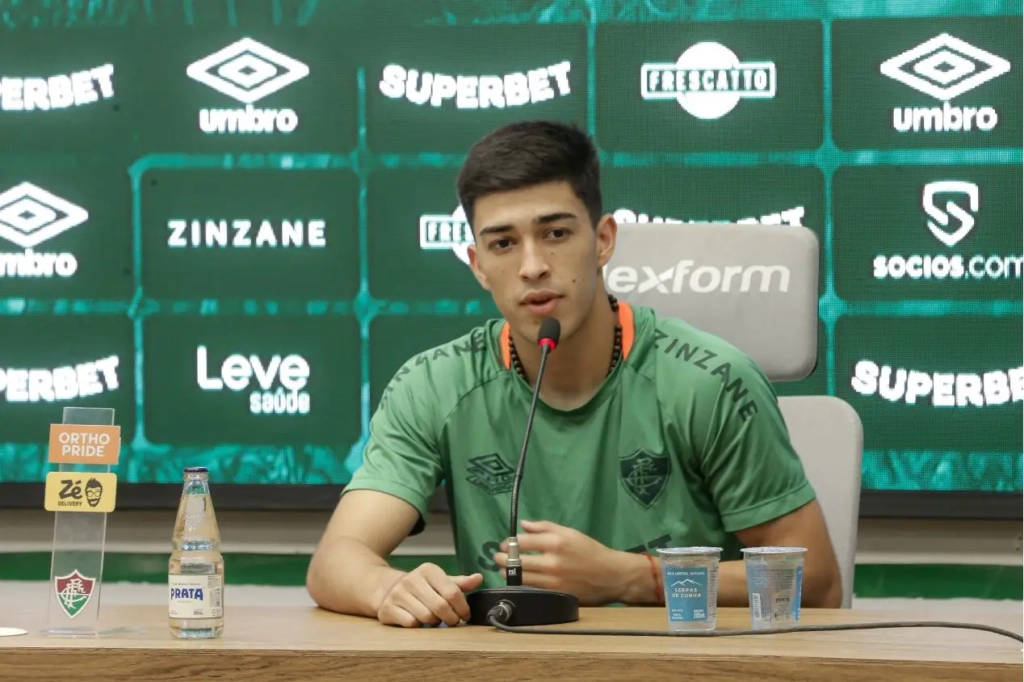 Rubén Lezcano se junta à delegação do Fluminense nos EUA