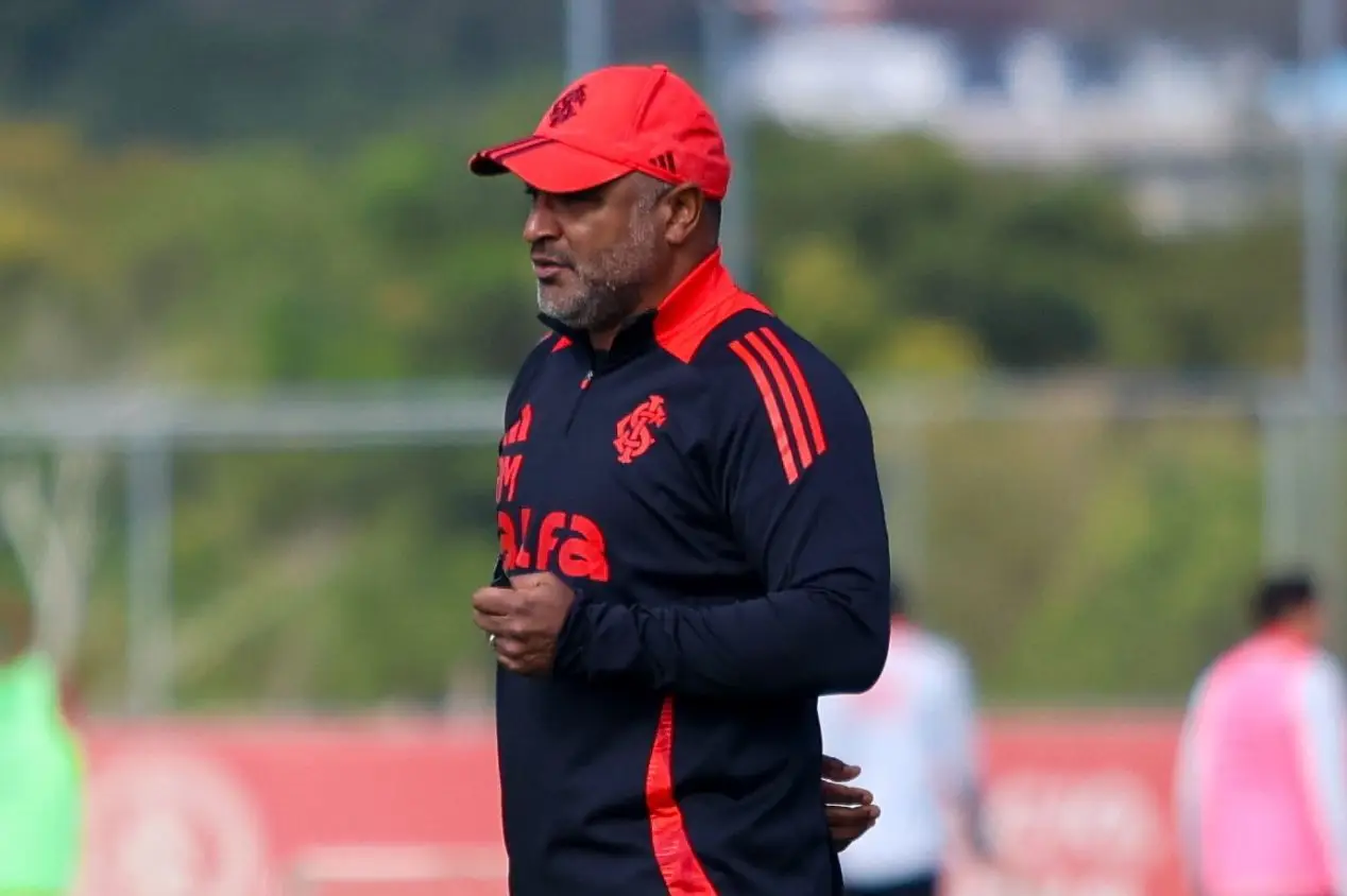 Roger Machado demitido? Veja quanto o Internacional terá de pagar de multa ao treinador