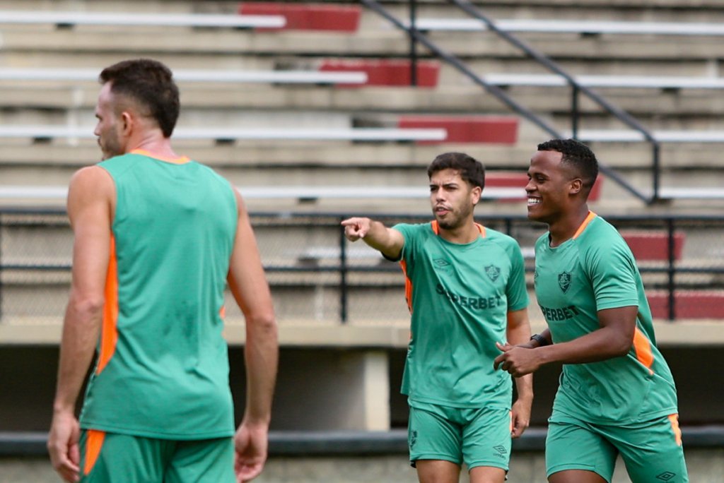 Colombiano Jhon Árias inicia treinos com o Fluminense nos Estados Unidos