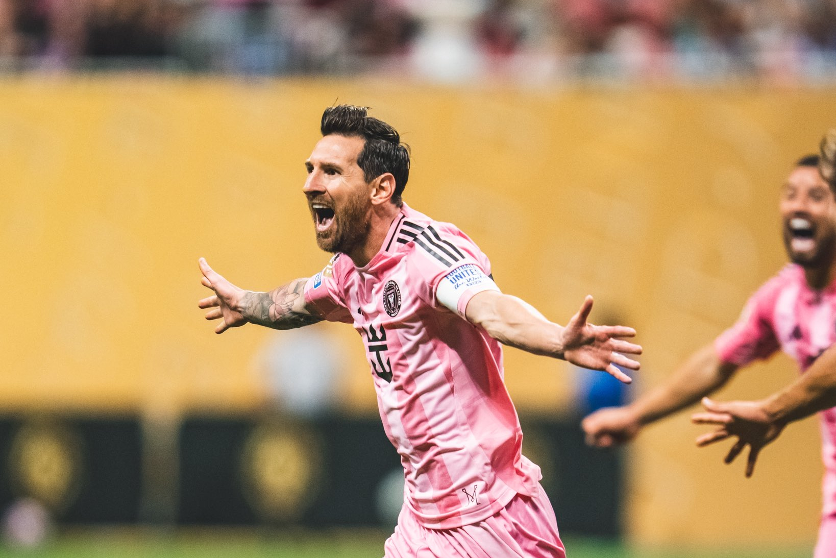 Messi, sozinho, faturou mais que toda a folha salarial do Palmeiras