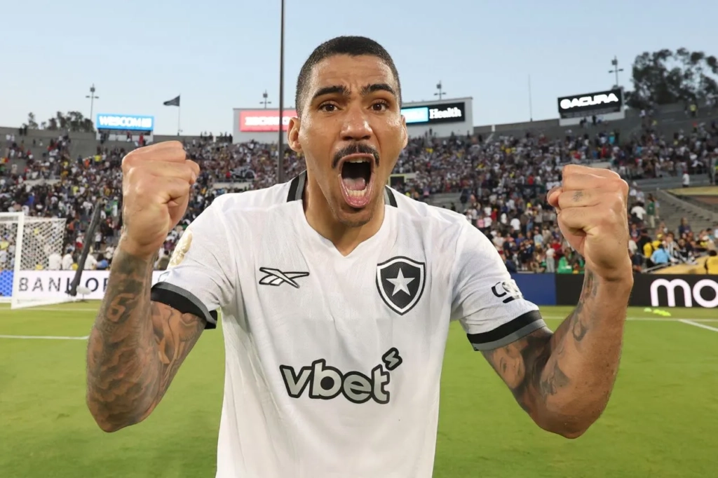 Mundial de Clubes: Ex-técnico do Botafogo rasga elogios a Allan: "Inteligência tática”