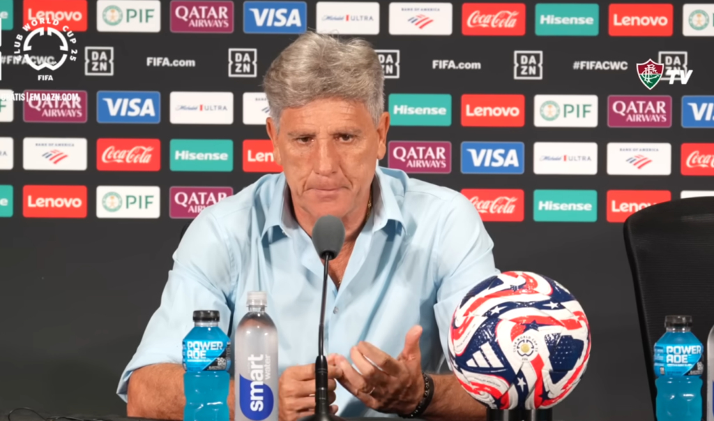 Renato Gaúcho alerta para jogo contra o Soundowns