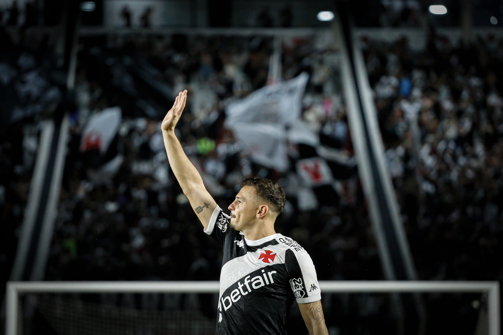 Hugo Moura, volante do Vasco