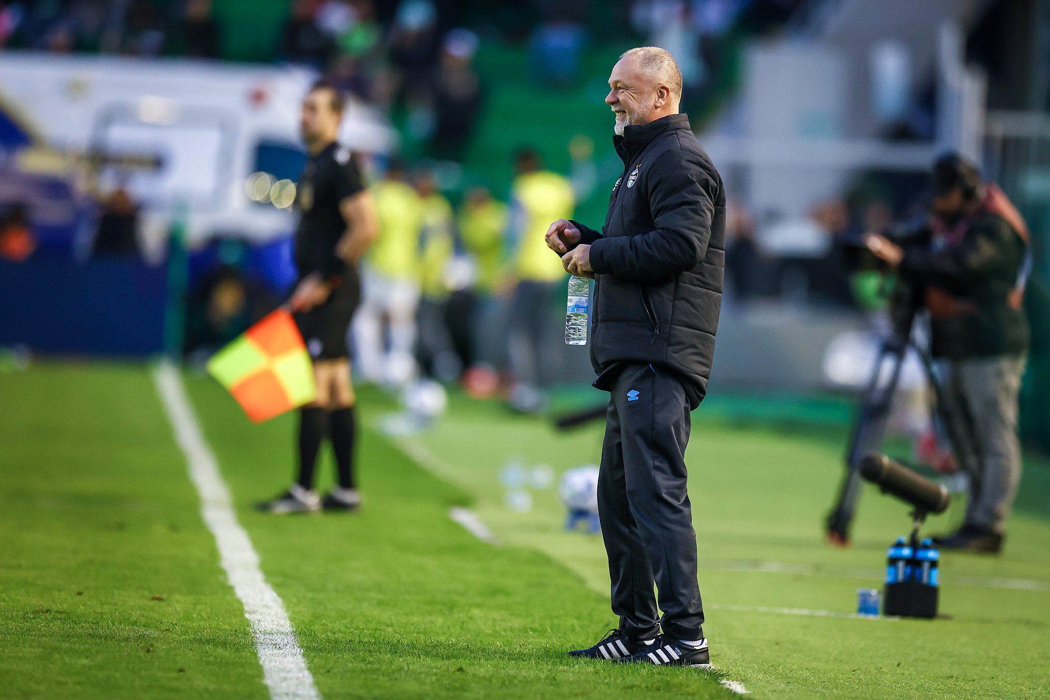 Mano Menezes destaca consistência do Grêmio na vitória sobre o Juventude