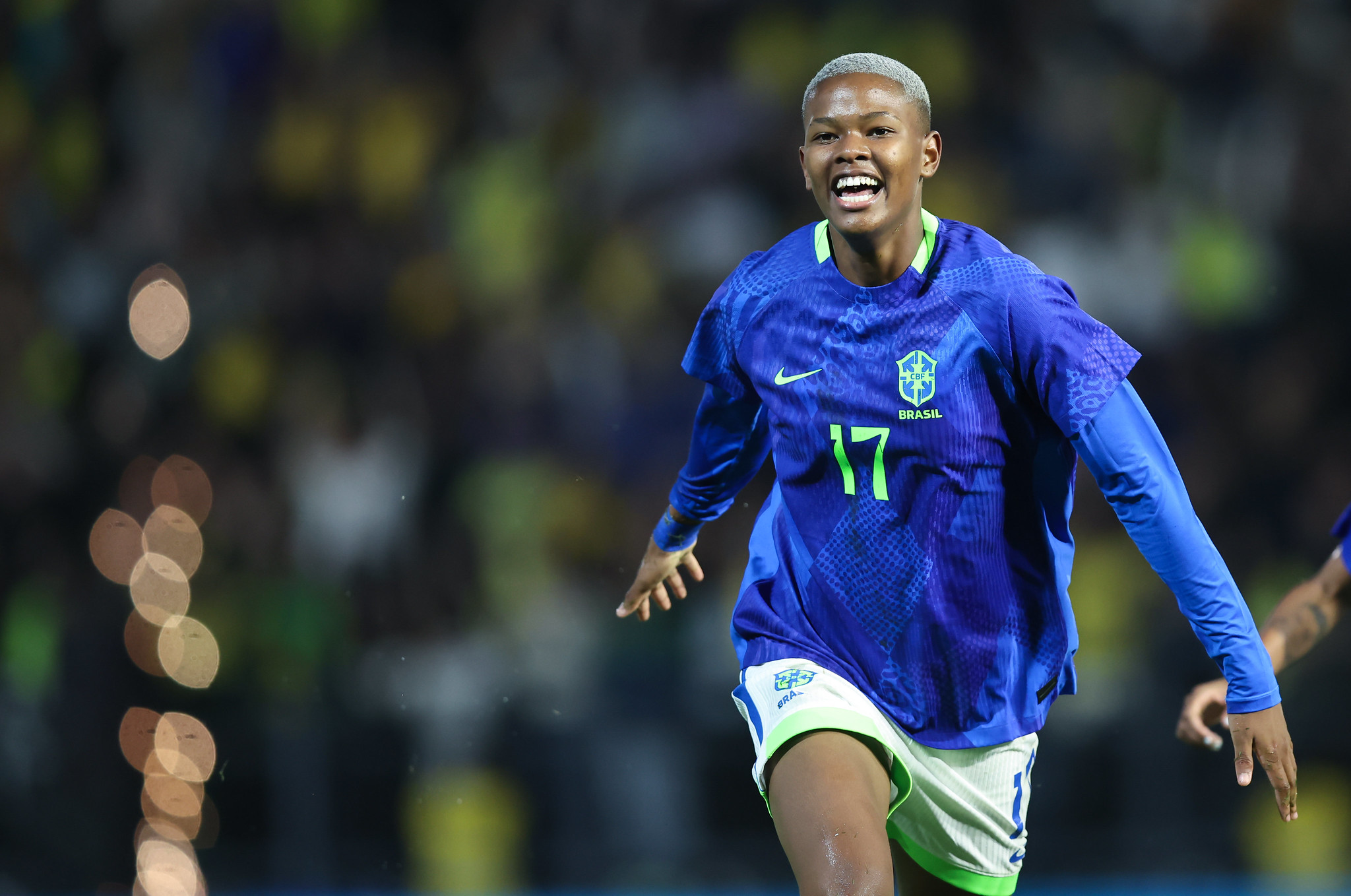 Jhnonson garante vitória do Brasil