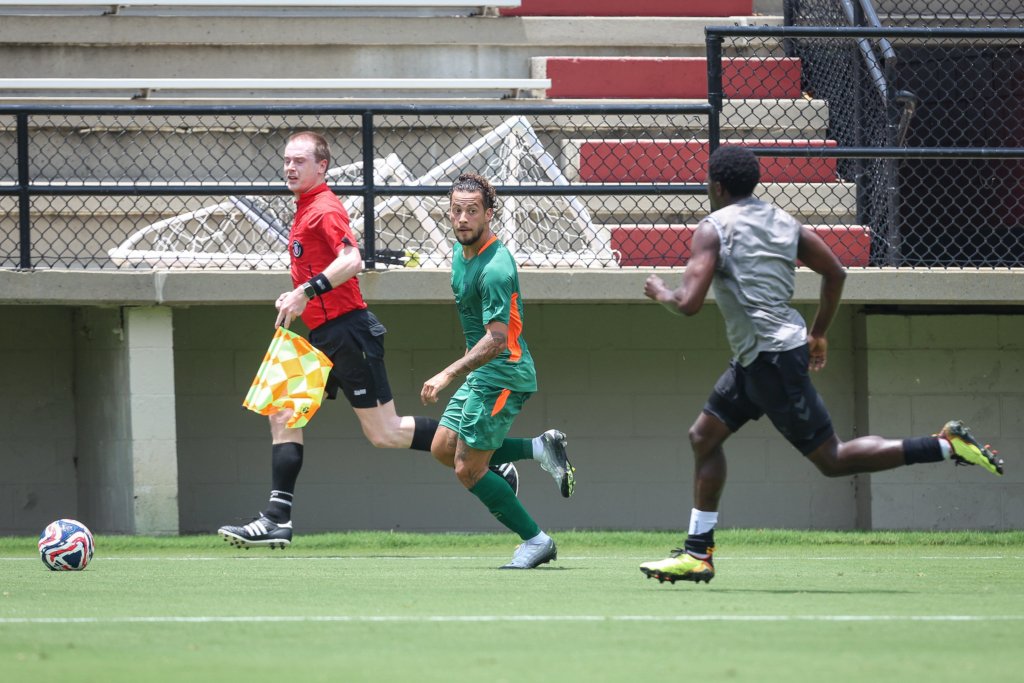 Fluminense vence Charleston Battery em jogo treino