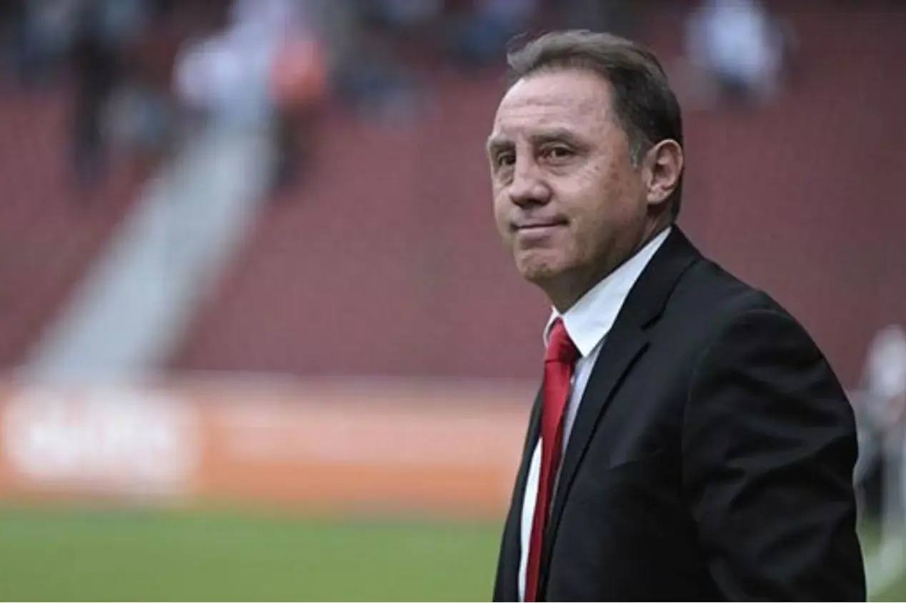 Alex Aguinaga aposta na seleção do Equador