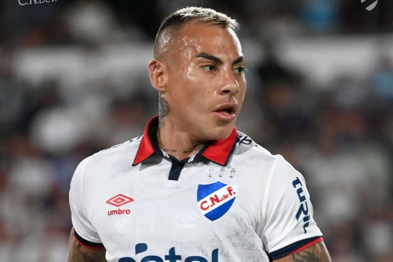 Eduardo Vargas volta ao radar do Vitória