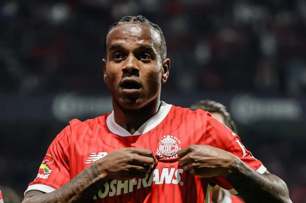 Helinho entra no radar do Grêmio