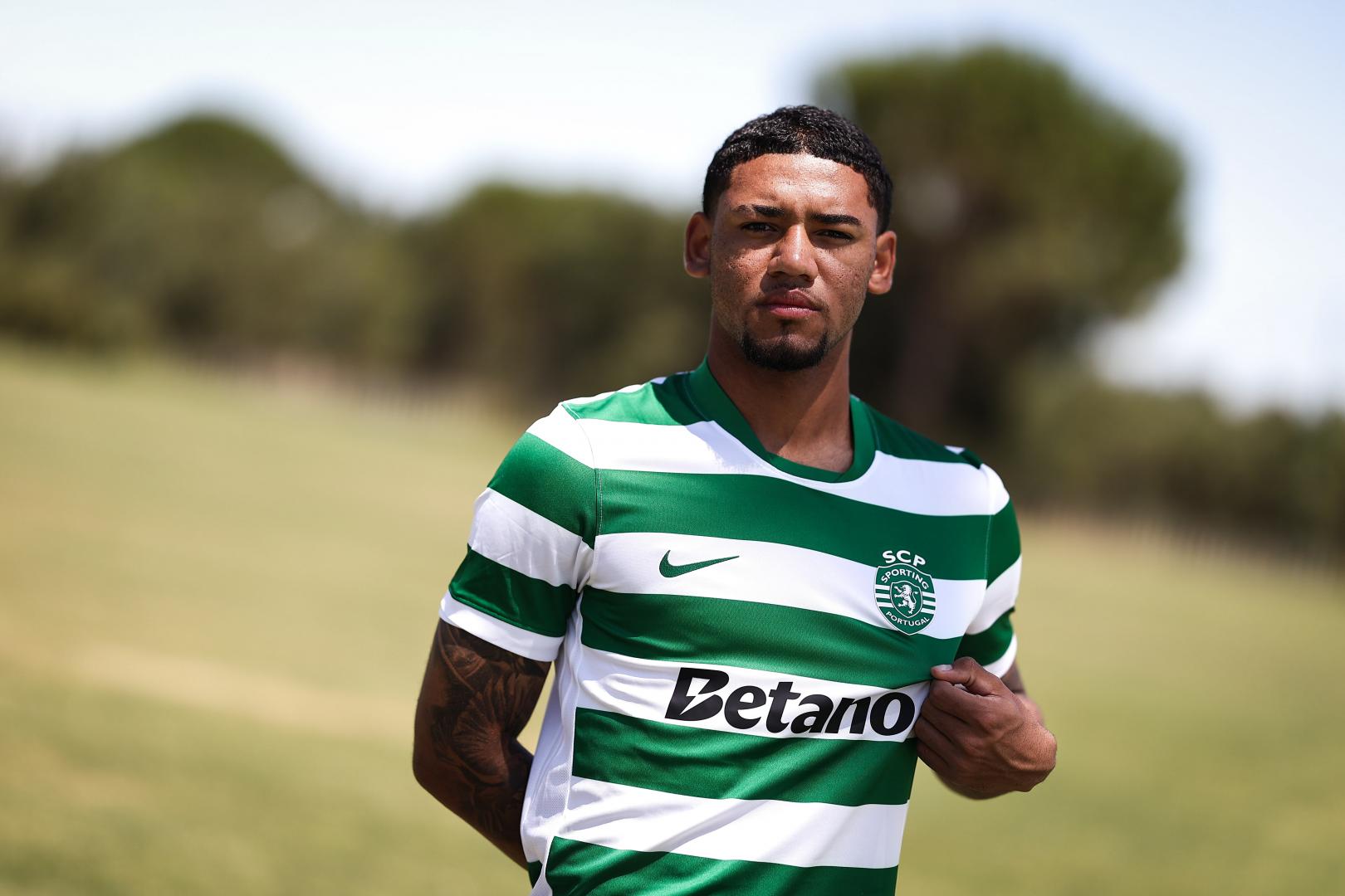 Emprestado pelo Flamengo, novo reforço do Sporting revela ser fã de Cristiano Ronaldo