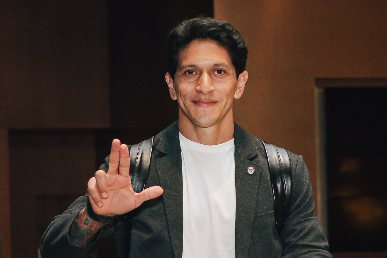 Germán Cano em viagem pelo Fluminense