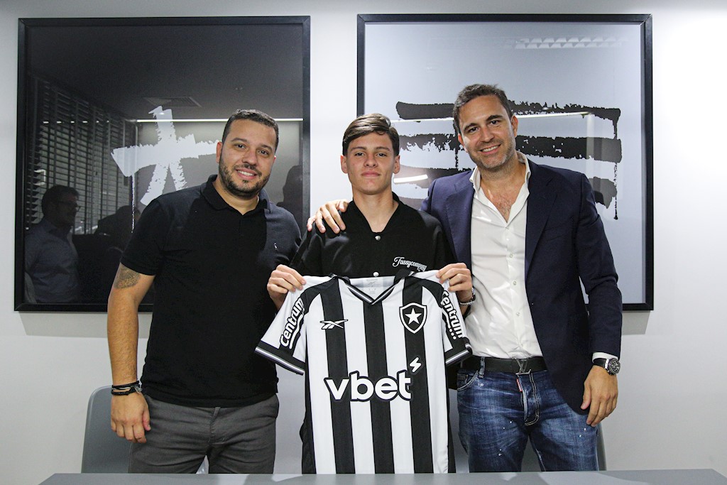 Álvaro Montoro, novo reforço do Botafogo