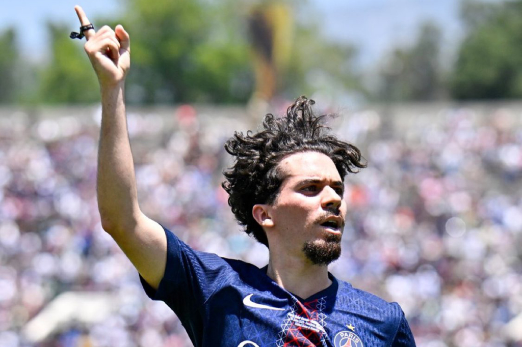 Vitinha, jogador do PSG