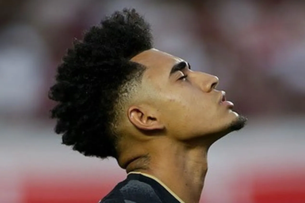 Du Queiroz rejeita Athletico-PR e vira problema para Sport e Zenit; saiba detalhes