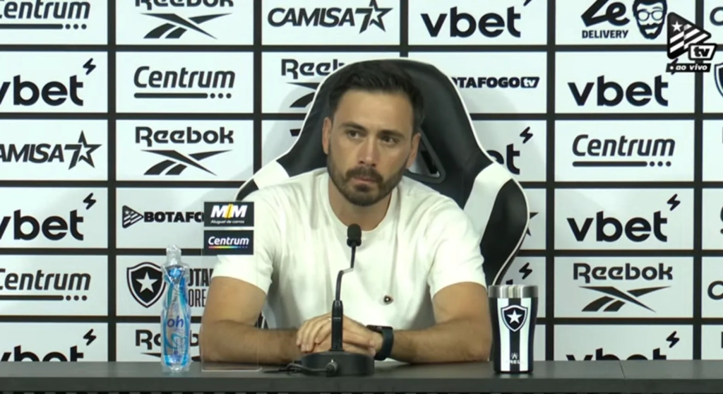 Davide lamenta falta de sorte no empate sem gols com o Vitória