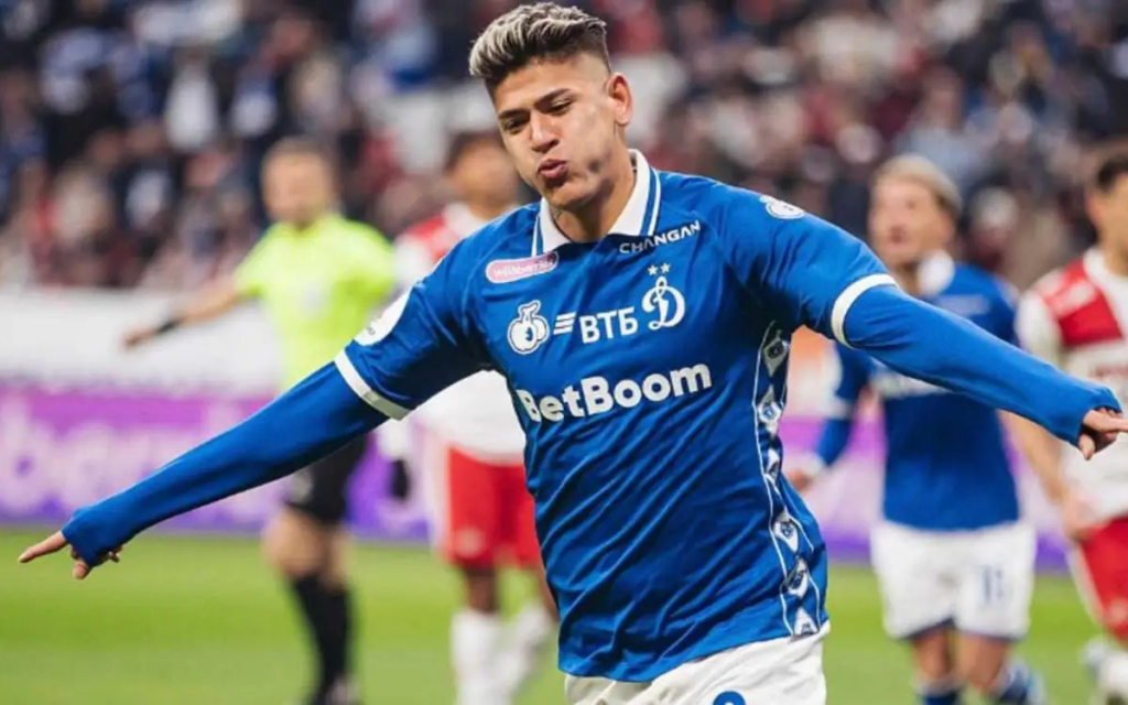 Flamengo aguarda por Jorge Carrascal