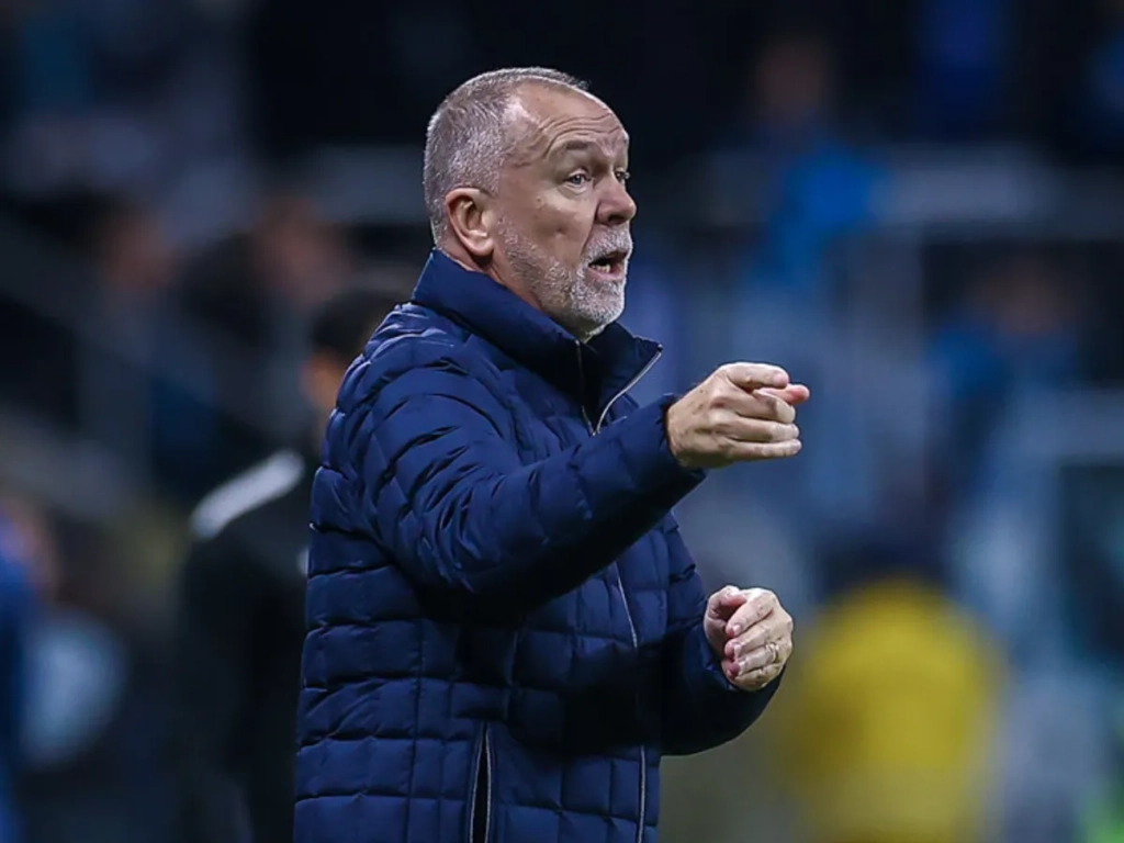 Mano Menezes, técnico do Grêmio