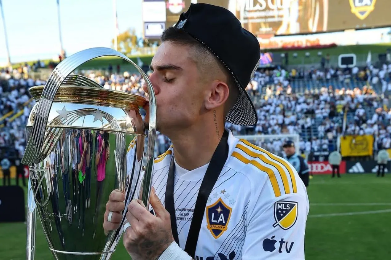 Palmeiras mira Gabriel Pec e prepara investida por destaque do LA Galaxy; saiba detalhes