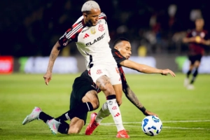 Cruzeiro, Flamengo e Bragantino estão na ponta do Brasileirão