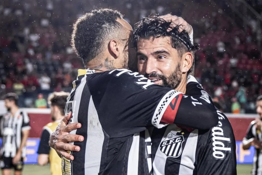 Tomás Rincón diz não ao México e reafirma compromisso com o Santos; saiba detalhes