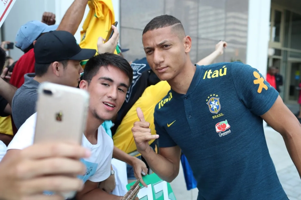 Renato Gaúcho pede, e Fluminense faz contato para contato por Richarlison, ex-Tottenham; saiba detalhes