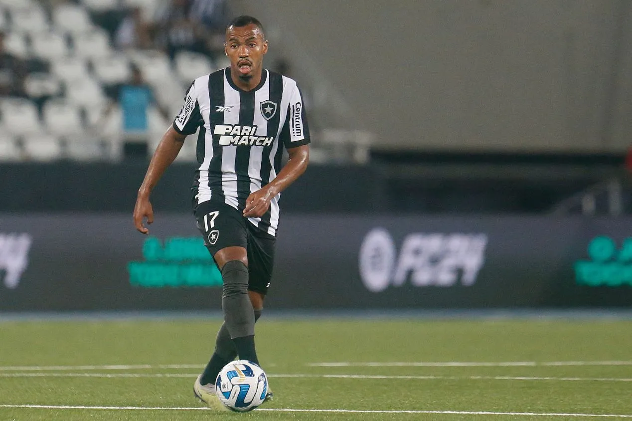 Botafogo - Marlon Freitas