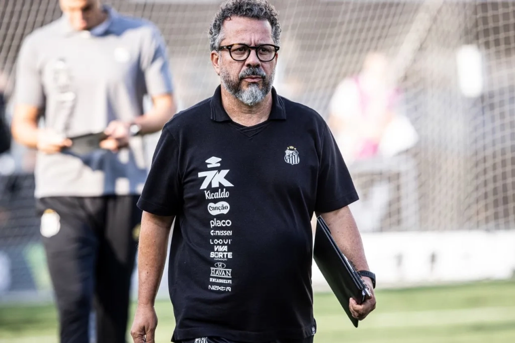 Cléber Xavier - técnico do Santos