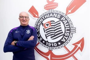 Vai ficar? Presidente do Corinthians abre o jogo sobre permanência de Dorival Júnior