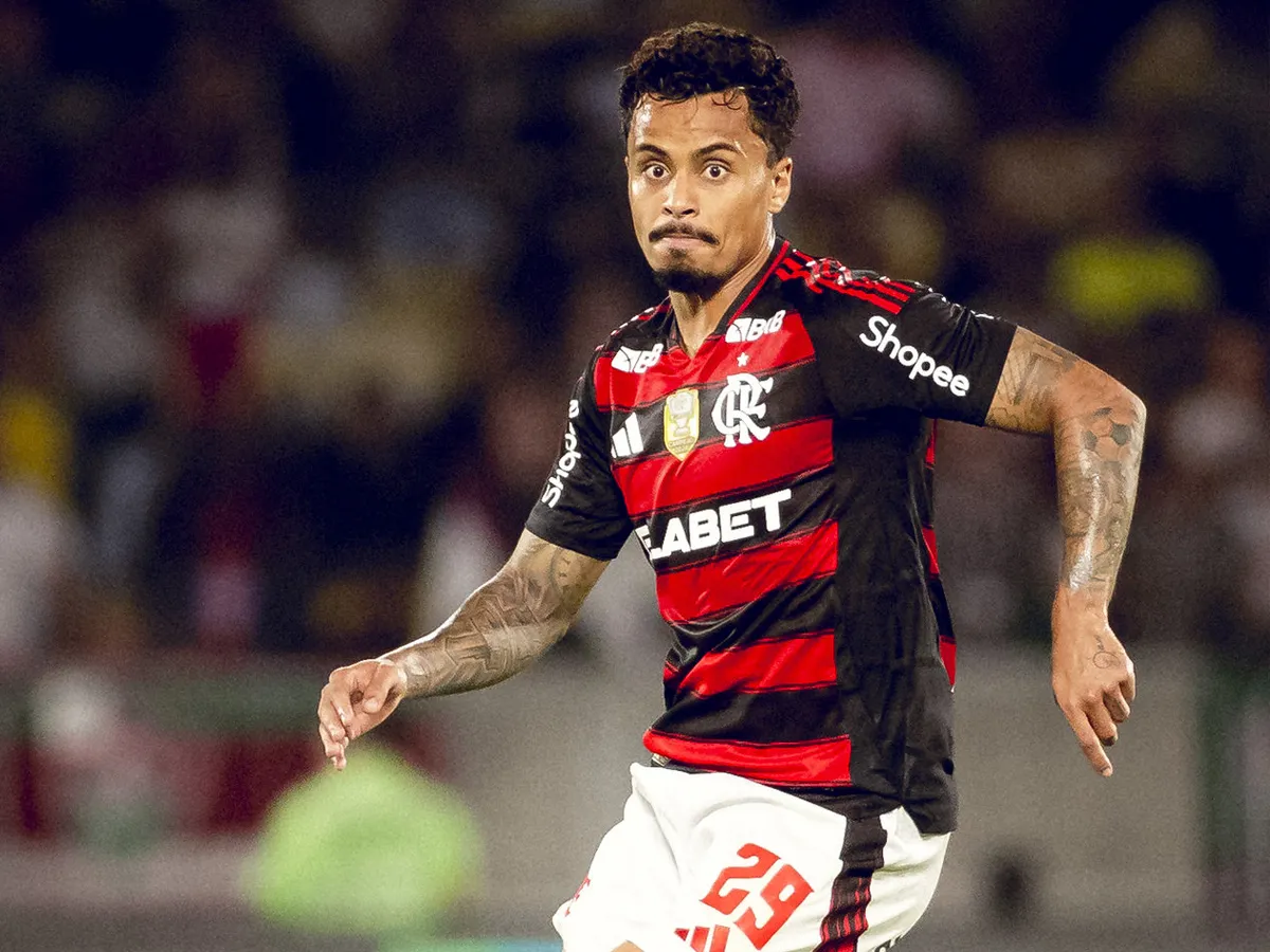 Allan, volante do Flamengo