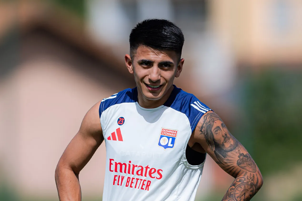 Thiago Almada no Lyon