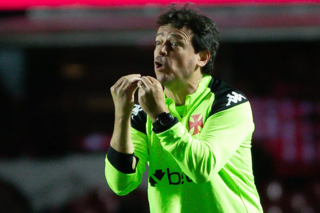 Fernando Diniz é o treinador do Vasco