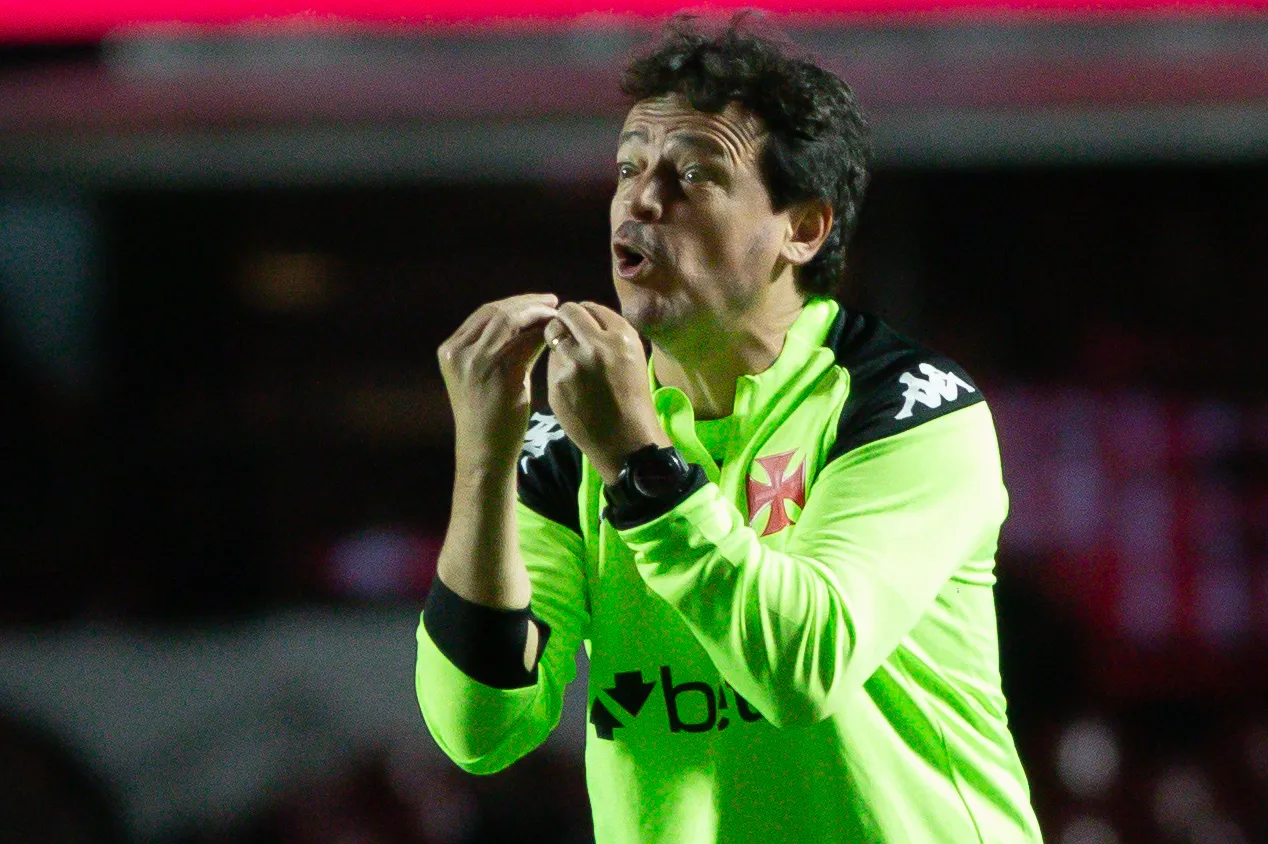 Fernando Diniz é o treinador do Vasco