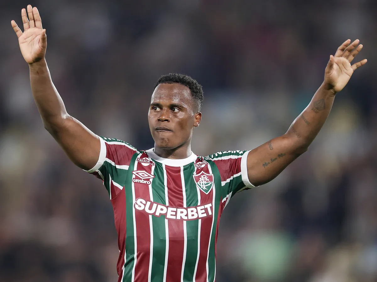 Jhon Arias deixou o Fluminense