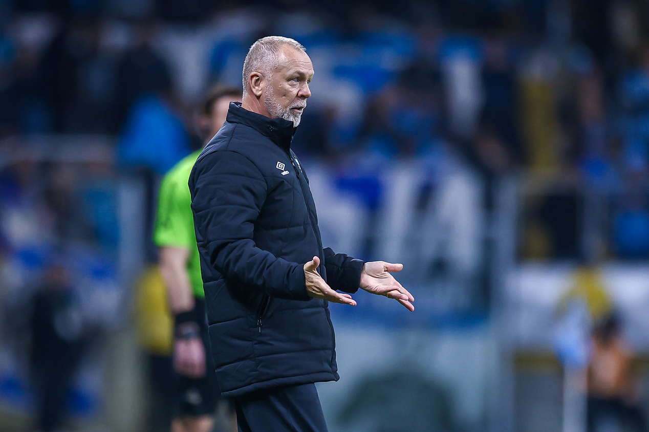 Mano Menezes, treinador do Grêmio