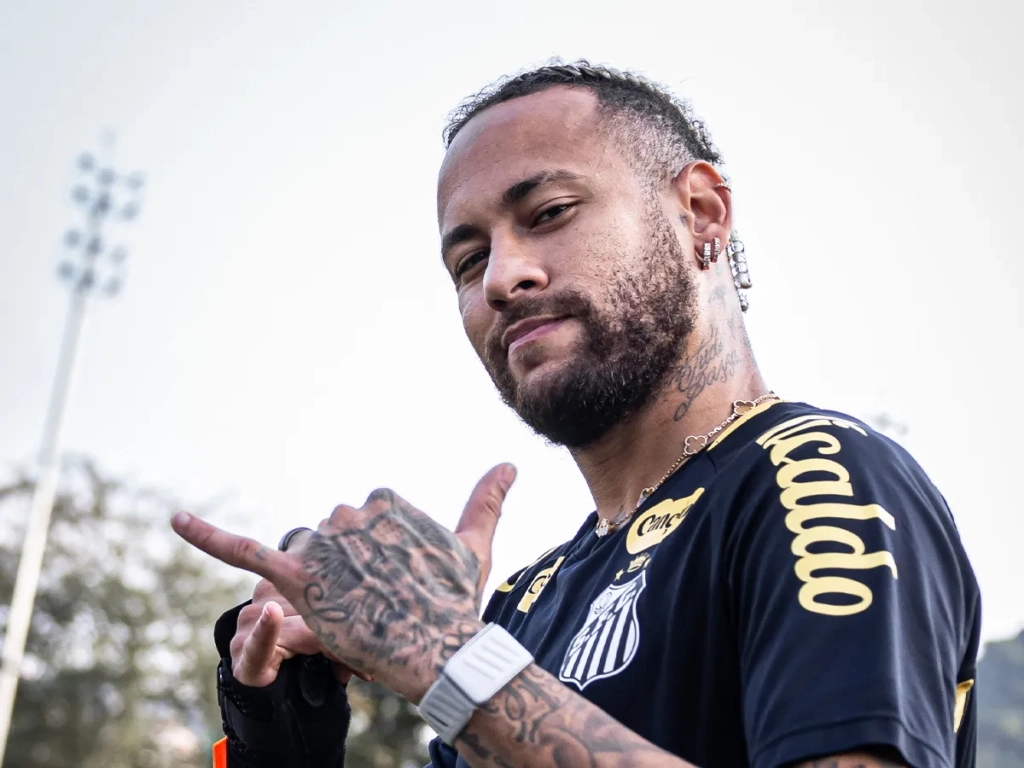 Neymar deve ser titular contra o Internacional