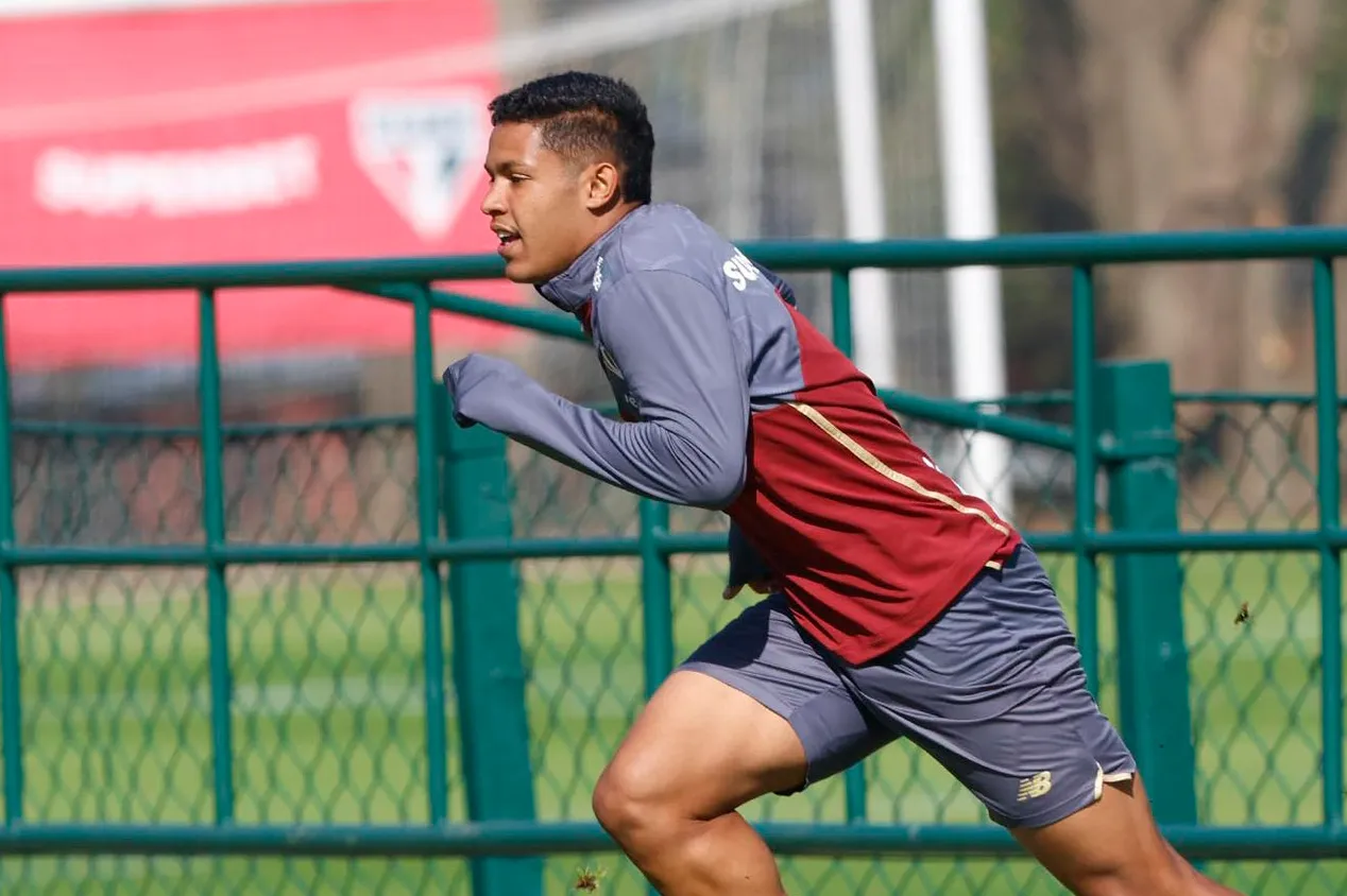 Ryan Francisco sofreu lesão em treinamento do São Paulo