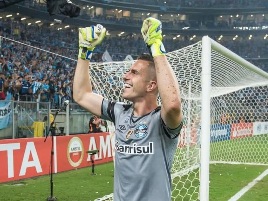 Grêmio aguarda resposta de Marcelo Grohe, que pediu tempo para resolver questão pessoal; saiba detalhes