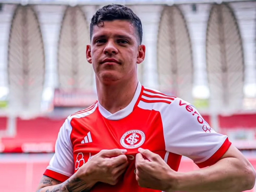 Athletico-PR mira Ronaldo, do Inter, e negocia empréstimo até o fim da Série B; saiba detalhes