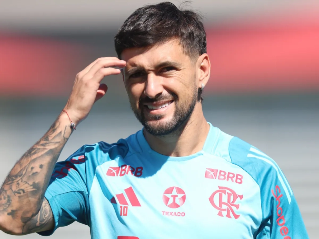 Arrascaeta celebra Libertadores e celebra esforço dos jogadores por conquista