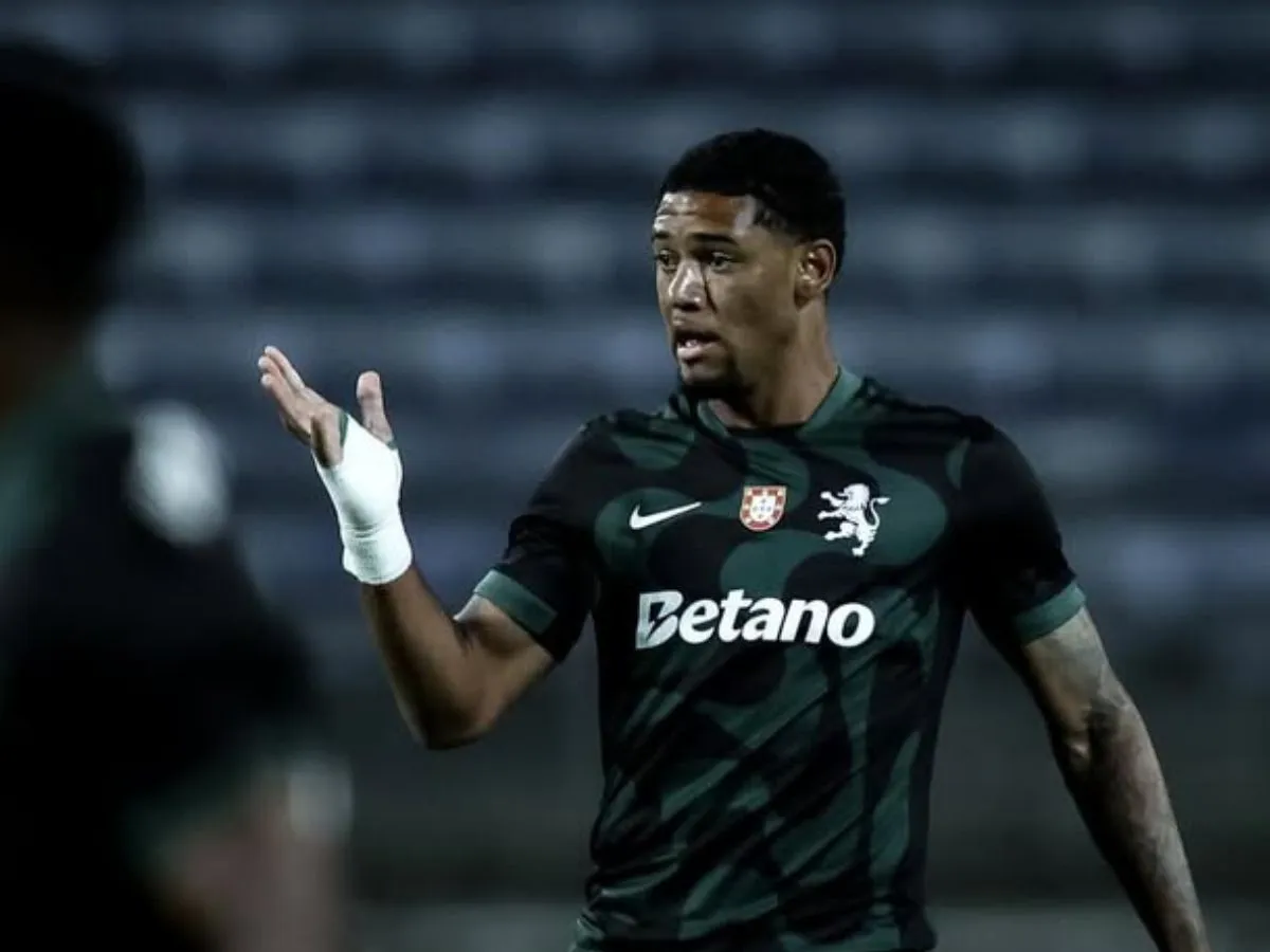Treinador do Sporting destaca potencial de Rayan Lucas: “Jovem humilde, de seleção”