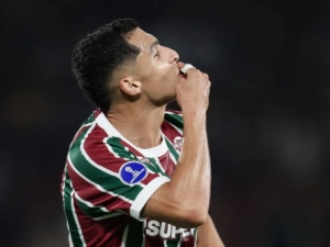 Kevin Serna ganha protagonismo no Fluminense após saída de Jhon Árias; veja números