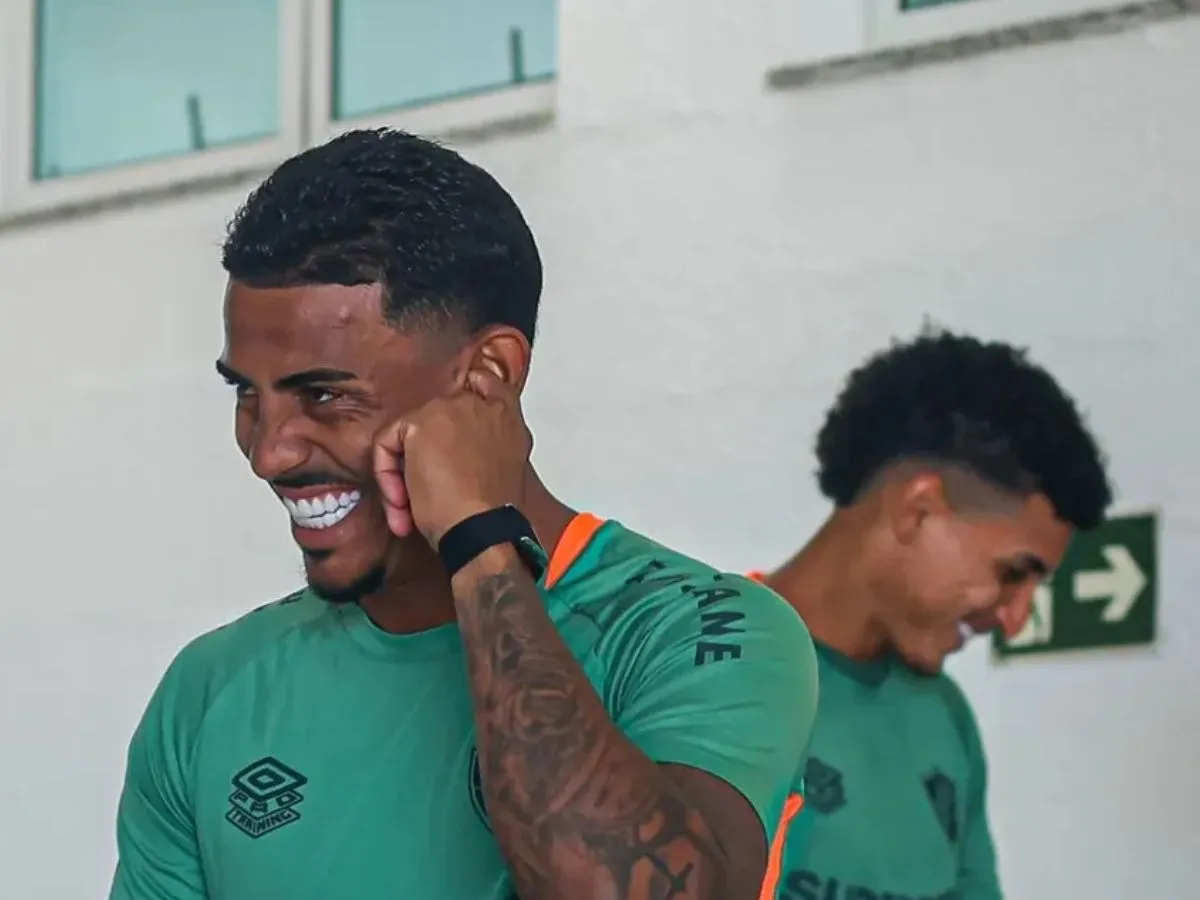 Fluminense chega a acordo com Shakhtar Donetsk e acerta venda de John Kennedy; saiba detalhes