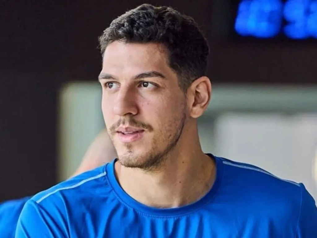 Zenit recusa ofertas de Vasco e Fluminense por Nino, mas zagueiro planeja futuro longe da Rússia